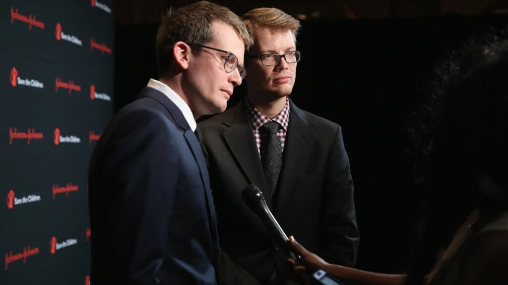 Hank Green apologizes for relying too heavily on ChatGPT